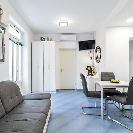 Charming Apartment Spalato Esterno foto