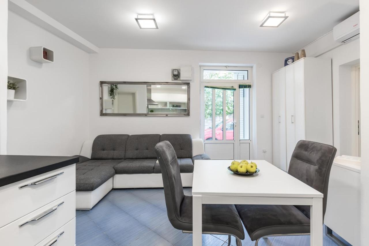 Charming Apartment Spalato Esterno foto