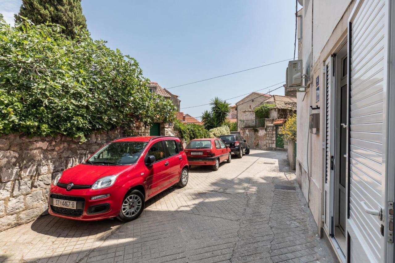 Charming Apartment Spalato Esterno foto